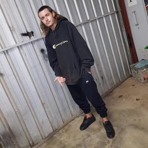 Meet your Posher, Brody